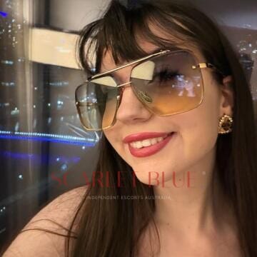 Selfie Pics from Lottie Crawford - Private Escort Melbourne