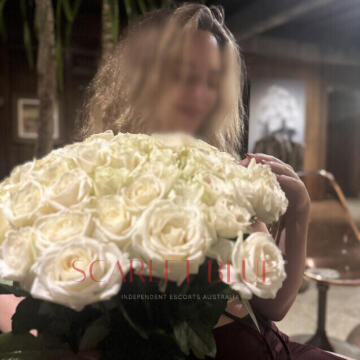 Selfie Pics from Isabel Moon - Private Escort Melbourne