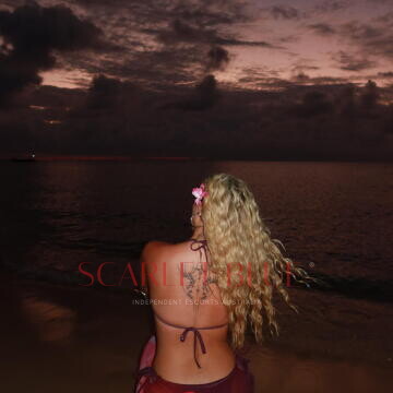 Selfie Pics from Sylvie Voss - Private Escort Brisbane