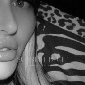 Selfie Pics from Viper Stone - Private Escort Melbourne