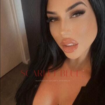 Selfie Pics from Amber Jayde - Private Escort Perth