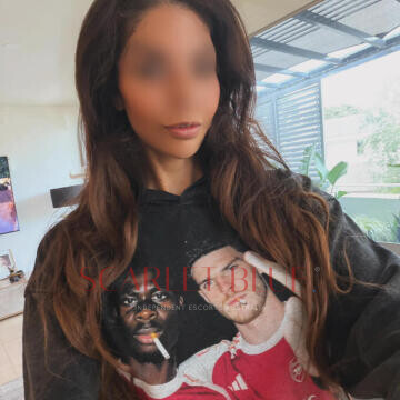 Selfie Pics from Valerie Valdes - Private Escort Perth