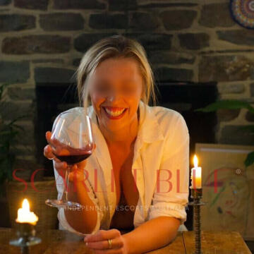 Selfie Pics from Jasmin Kane - Private Escort Adelaide