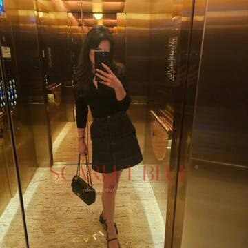 Selfie Pics from Lunar Rae - Private Escort Melbourne