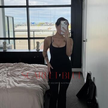 Selfie Pics from Brandi Bardot - Private Escort Melbourne