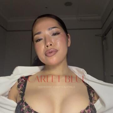 Selfie Pics from Lola Omg - Private Escort Sydney