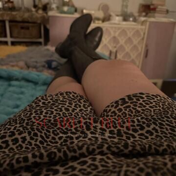 Selfie Pics from Sassyfemme - Private Escort Touring