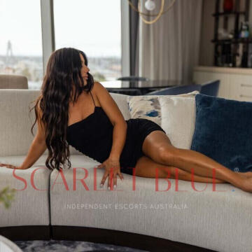 Selfie Pics from Scarlet Rose Ella - Private Escort Sydney