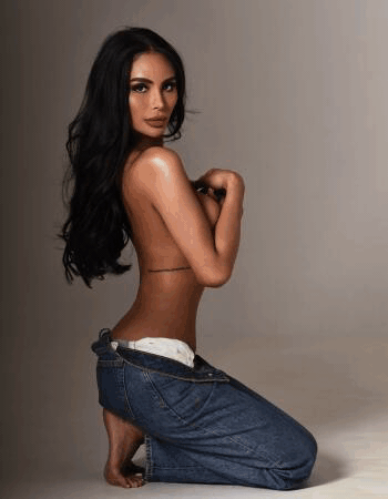 Independent private escort - Tremendous Selina Quintanilla - Touring