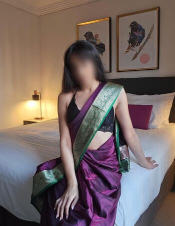Private escort - Priya Kapoor touring to Brisbane