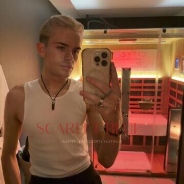 Selfie Pics from Chase Rey - Private Escort Sydney