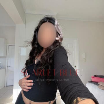 Selfie Pics from Aluna Rose - Private Escort Sydney