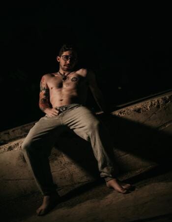 Independent private male escort - Dante Ravencroft - Melbourne