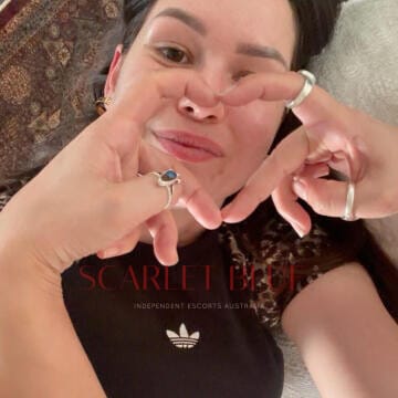 Selfie Pics from Lola Loves - Private Escort Brisbane
