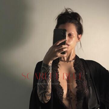 Selfie Pics from Sasha Steele - Private Escort Melbourne