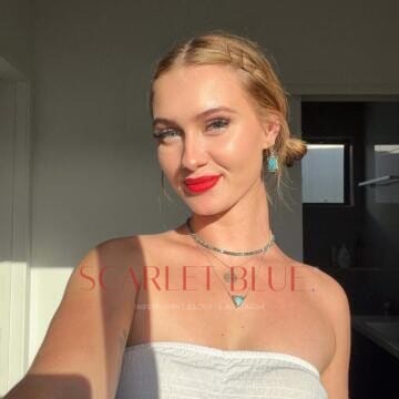 Selfie Pics from Lily Brown - Private Escort Sydney