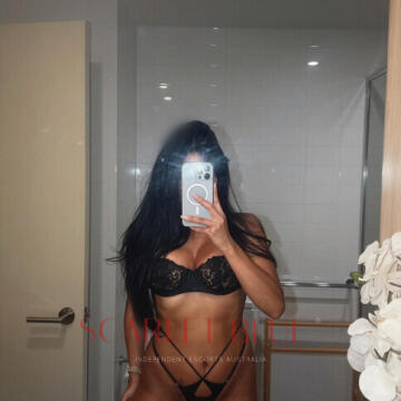 Selfie Pics from Mell Ambrosyo - Private Escort Sydney